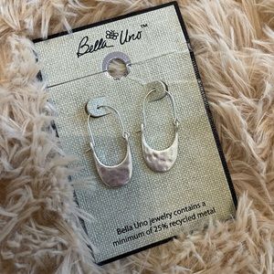 Bella Uno Silver Earrings